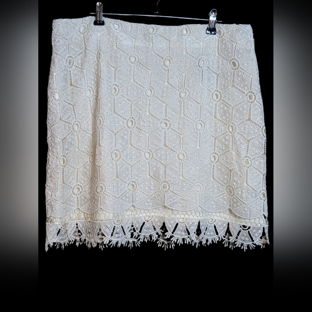 Size 12 Summer Festival Boho White Crochet Lace Skirt